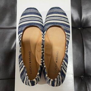 Women’s Lucky slip on flats